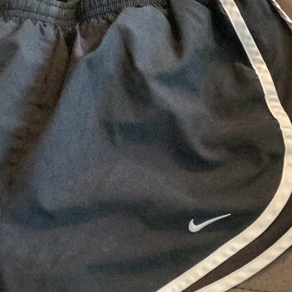 Nike Dri-fit Tempo Shorts size small - Picture 3 of 5